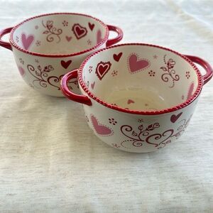 Temp-tations 24-ounce bowls with handles. Set of 2